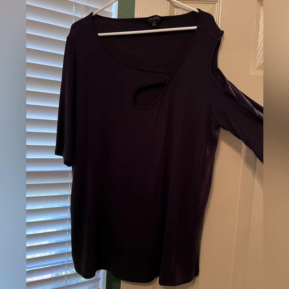 Gold-ray, 2x, black keyhole and cold shoulder dressy shirt NWOT
